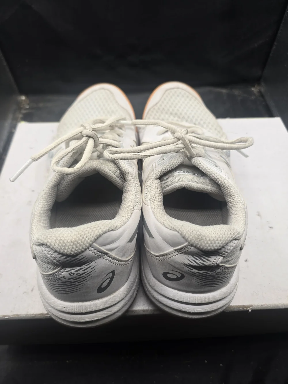 Asics design mesh lightweight